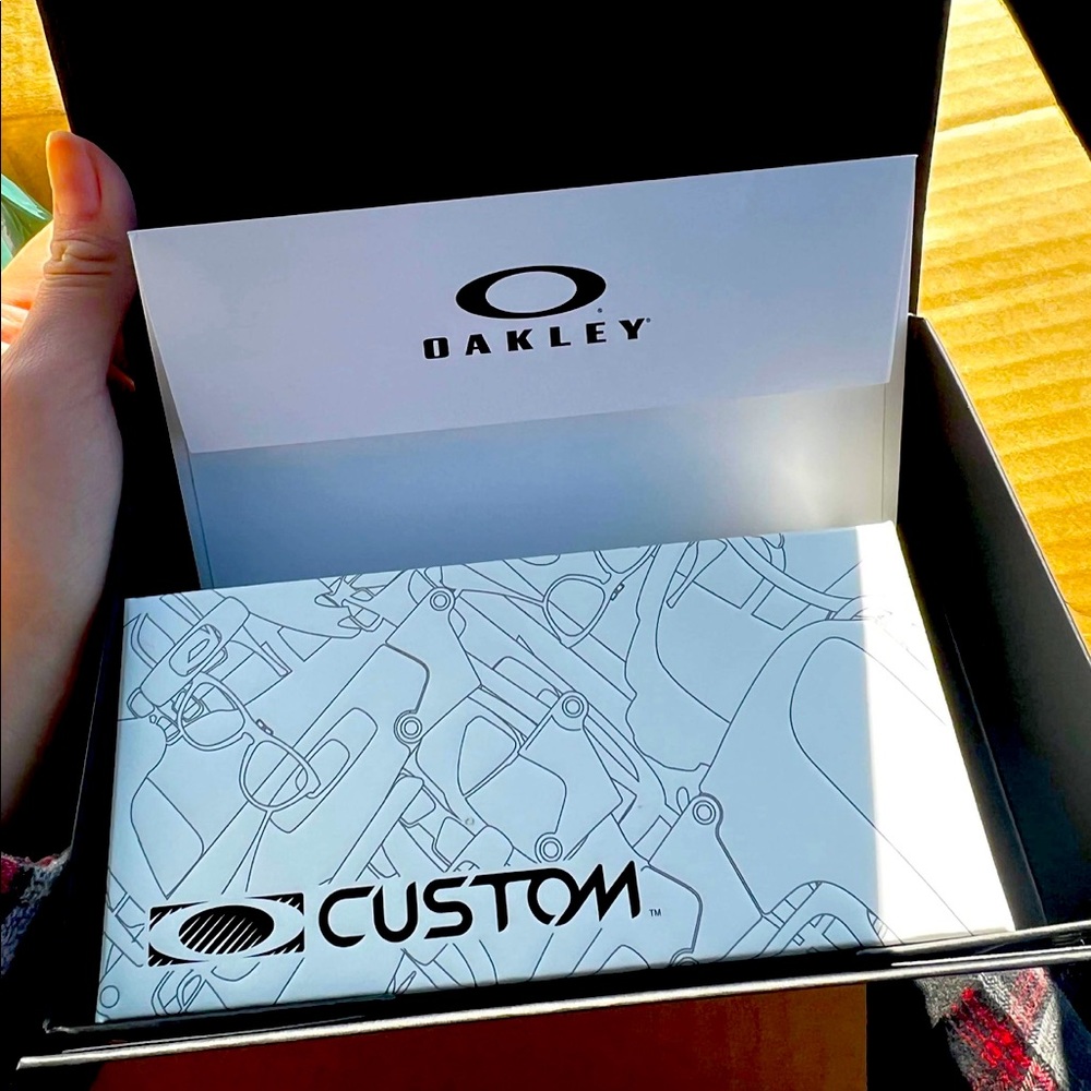 Oakley custom made non prescription sunglasses.